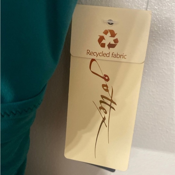 Profile by Gottex Women's Phoebe Deep Plunge One Piece NWT size 12 - Picture 5 of 10